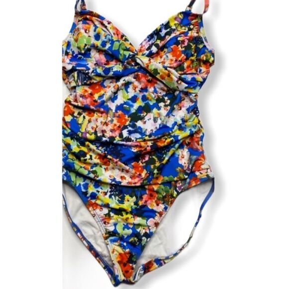 Floral‎ One Piece Bathing Suit - Picture 1 of 9